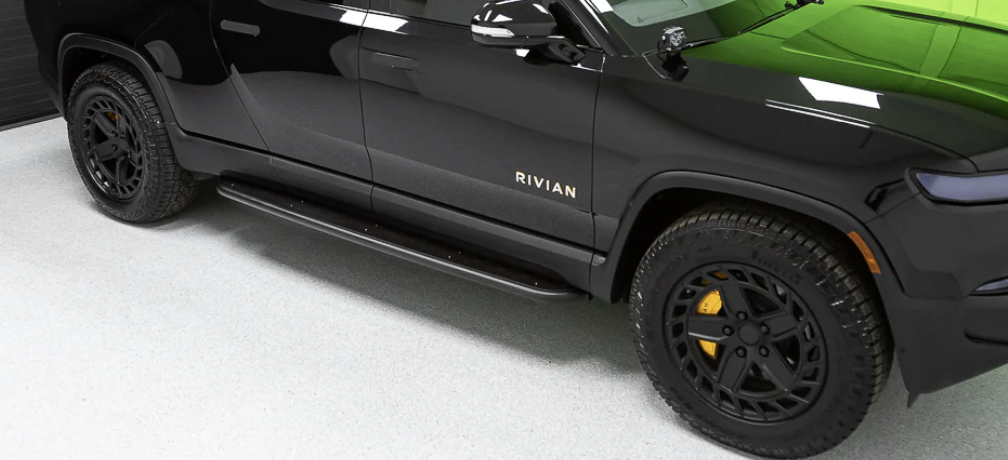 Rivian R1 RMaxx Running Boards by Team 1EV